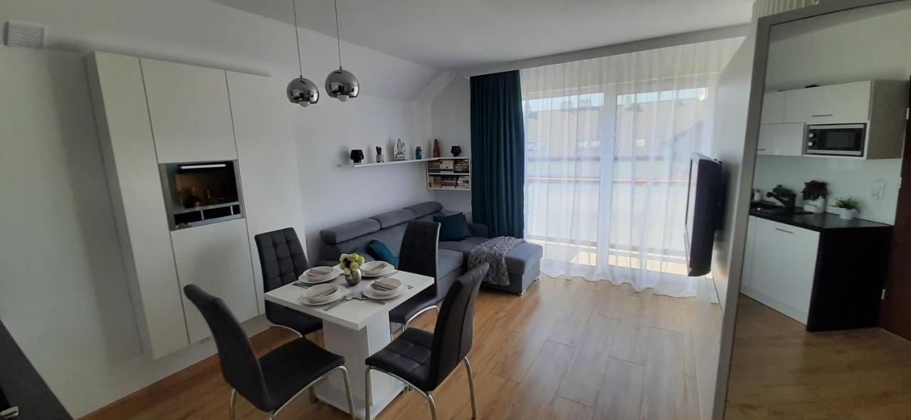 Nowy Apartament K&K Darlowko Exterior photo